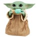Elektronska figura Baby Yoda iz serije Mandalorian iz Vojne zvezd