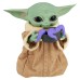 Elektronska figura Baby Yoda iz serije Mandalorian iz Vojne zvezd